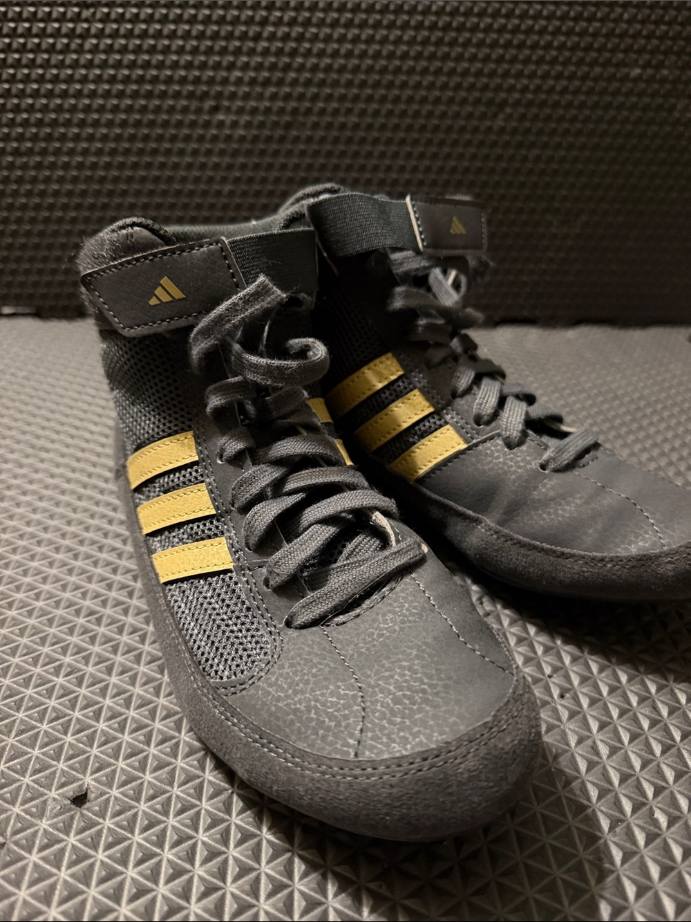 adidas boys wrestling shoes black with Gold Stripes